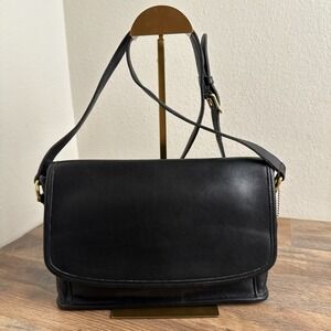 Vintage Coach Curtis Crossbody Bag Black 9975 Leather Made in USA 90s